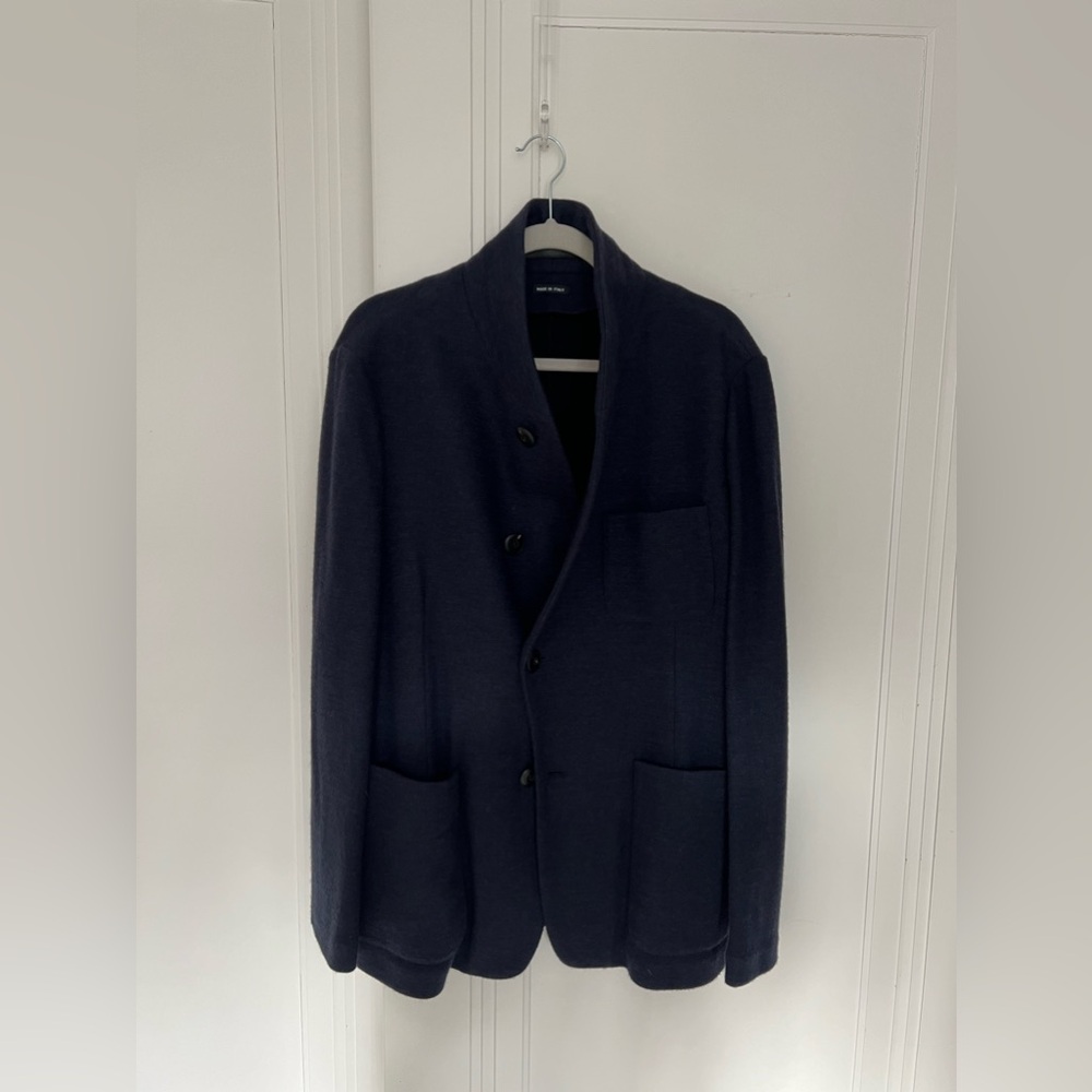 Men’s cashmere jacket, navy bl color, excellent condition